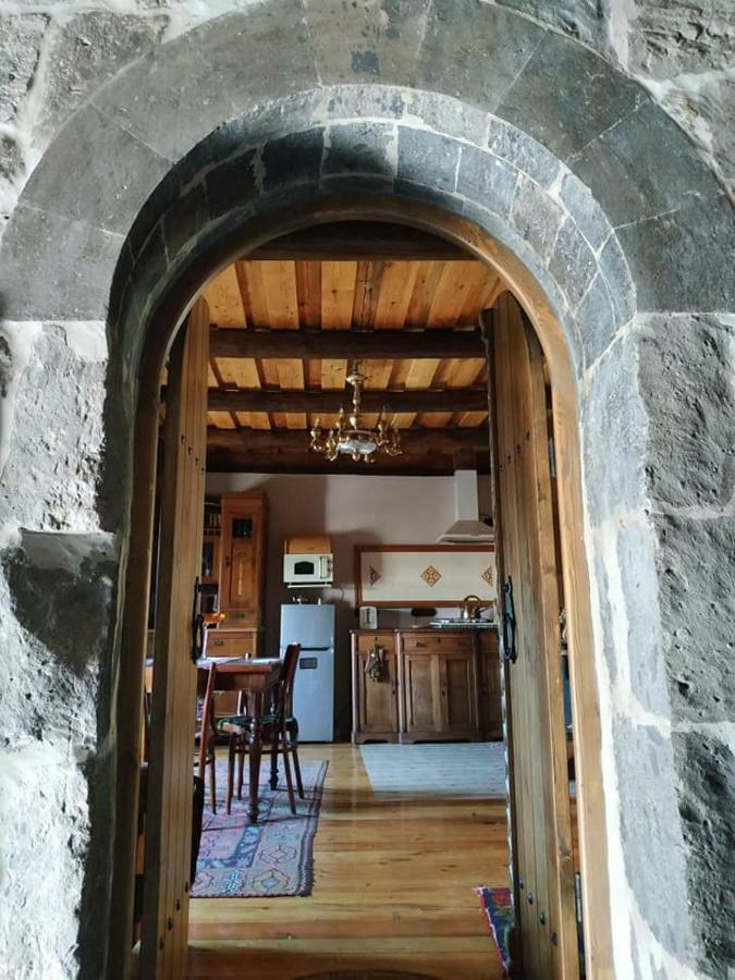 Hye Aspet Հայ Ասպետ Bed & Breakfast Ghiumri Exterior foto